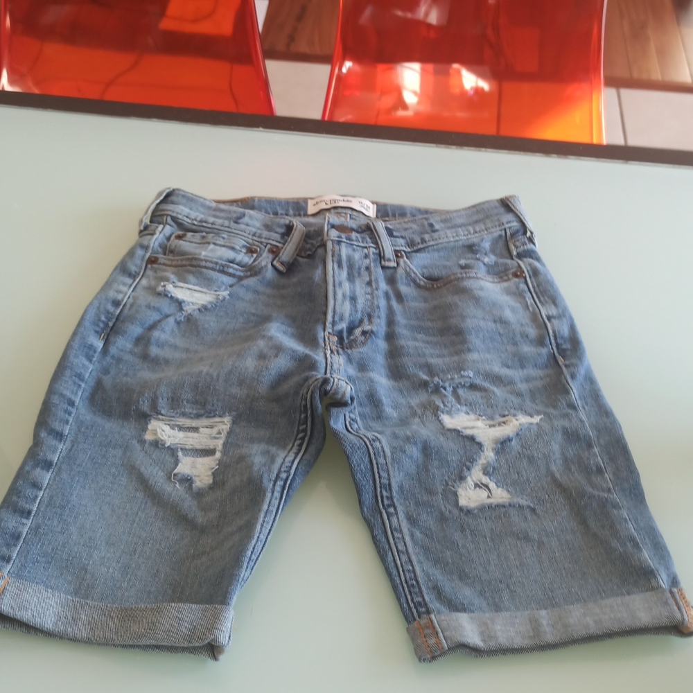 Abercombie Boys distressed Short  Size 11/12
